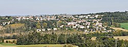 (Drémil-Lafage) Le village vu du quartier de Montauriol